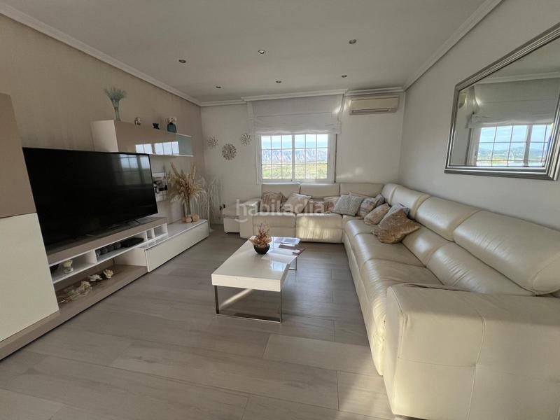 Foto f7fe4166-5b2a-43c1-865d-6e5e375ad121. Chalet con riscaldamento parcheggio piscina in Piera