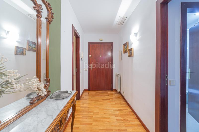 Foto 620c384b-b7e4-4f0b-93dc-79258fda4fb9. Etagenwohnung mit heizung in Raval Barcelona