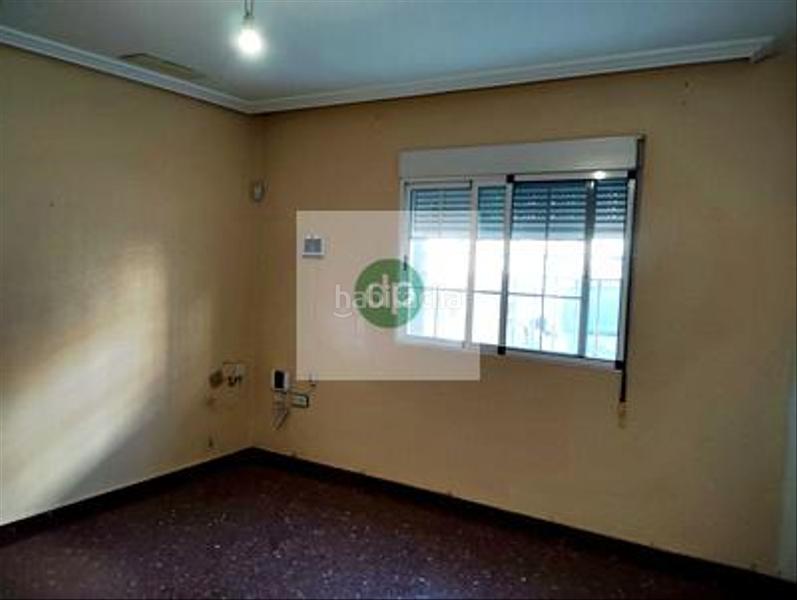 Foto b39d57ca-8bed-446e-979e-b0ded1d8c72b. Casa bifamiliare con riscaldamento in San Roque - Ronda Norte Badajoz