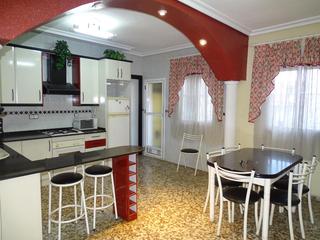 Casa aparellada a Alguazas. Cerca del colegio