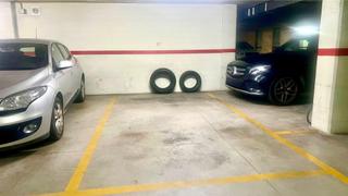 Parking coche en Centre. Cerca de nou parc central