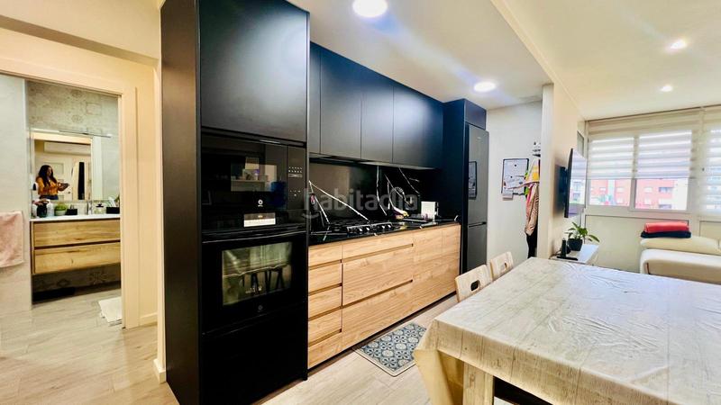 Foto f6c9b698-21f9-416a-84f7-3832aeb99188. Apartament a Puigfred Badalona