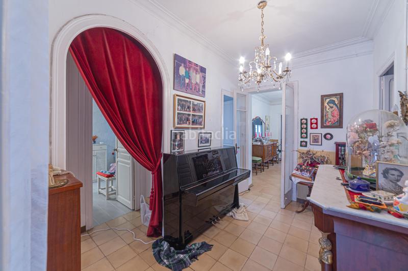 Foto 743430fb-bbb8-441d-be27-ce12527fa164. Casa pareada canigóavenida campoamor en Horta Barcelona