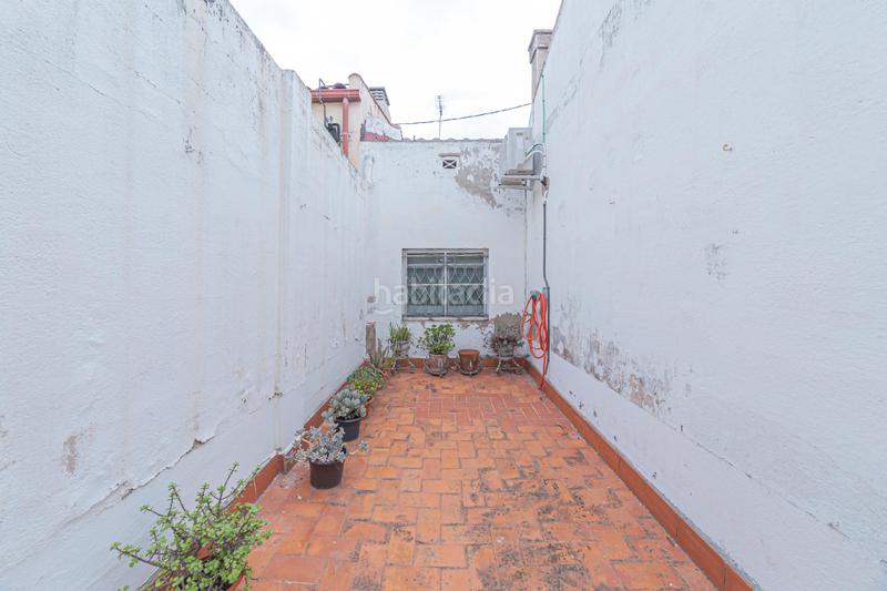 Foto fb1361ee-3684-4efc-8283-5ca3d8f4d100. Casa pareada canigóavenida campoamor en Horta Barcelona