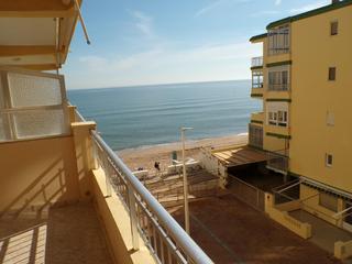 Apartament a Tavernes de la Valldigna. Primera linea de  playa