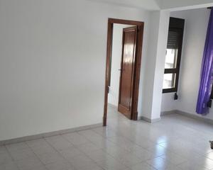 Apartament a Plaça de Toros. Esquina junto con avenida alexandre rosselló