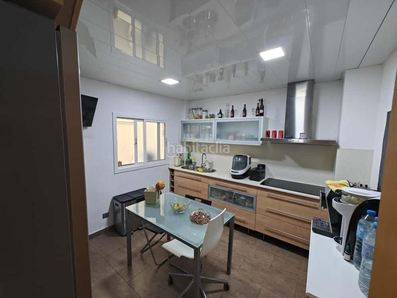 Foto 211fccaf-698b-4413-a858-65a2ed29a895. Zweistöckige wohnung mit parking in Marianao Sant Boi de Llobregat