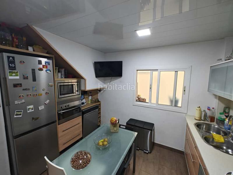 Foto 3e76cc5d-4c1a-46d7-ade2-4d04e21e2b7a. Zweistöckige wohnung mit parking in Marianao Sant Boi de Llobregat