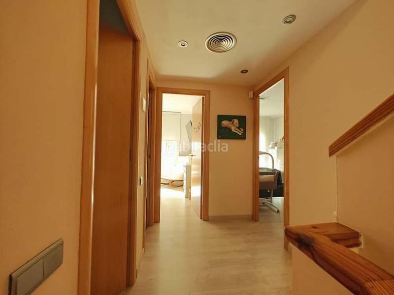 Foto b0141c39-4a21-4c8b-979e-e09e29a24a84. Zweistöckige wohnung mit parking in Marianao Sant Boi de Llobregat