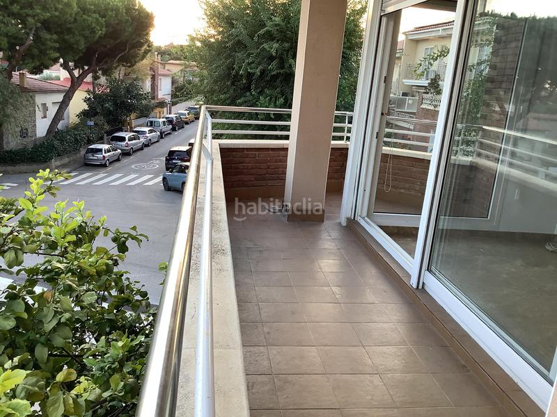 Foto b7730703-6948-432f-bb75-0e9320973780. Maison jumelée dans Centre Masnou (El)