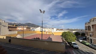 Apartamento en Las Cañadas. Tranquilo y céntrico rodeado de centros deportivos