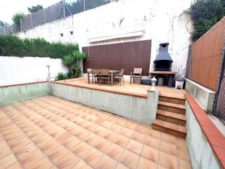 Chalet en Olesa de Montserrat. Zona les planes