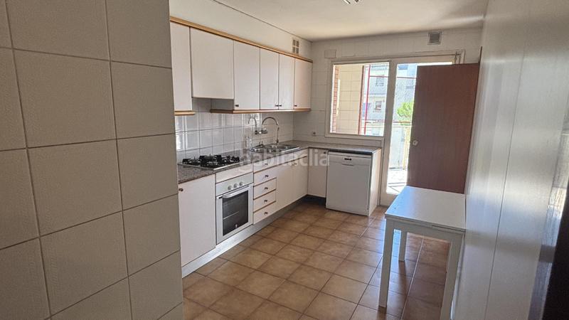 Foto b854e9c5-8baa-472a-bea3-15e9293e98a8. Piso cerca del paseo verdaguer en Llevant Igualada