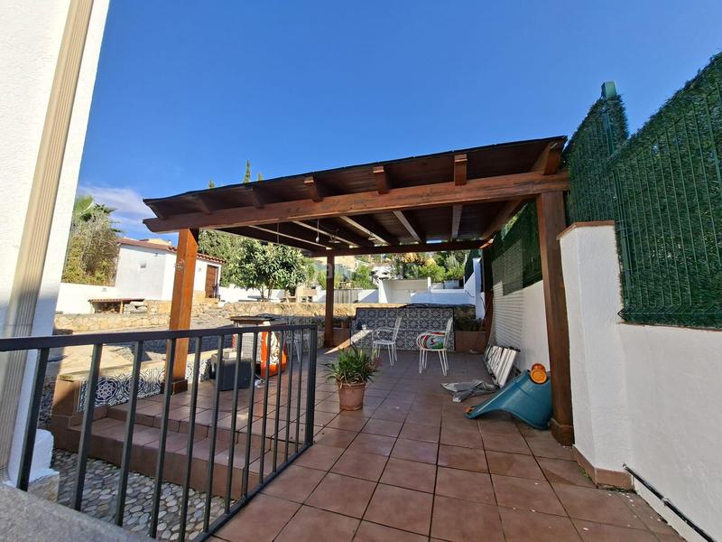 Foto 9d6bb666-f1ba-4a71-9472-a9ff3cc3ad67. Casa bifamiliare con riscaldamento in Pobla de Montornès (La)