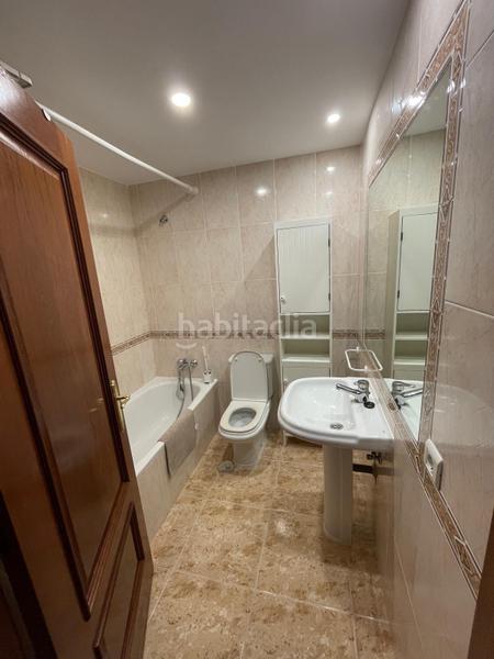 Foto 98c55c9a-7d65-4bf8-80c3-f1fef61074fd. Rent apartment with heating parking in Casco Antiguo Cáceres