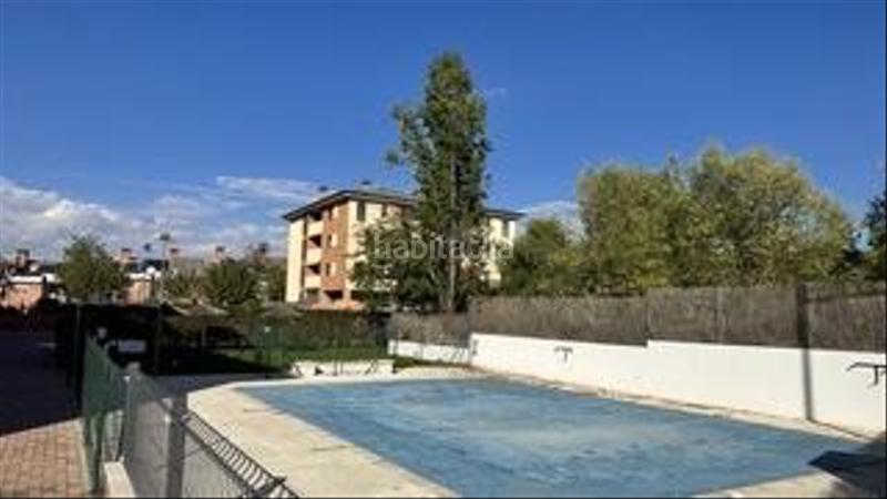 Foto 2e167de8-fd00-4890-85d2-caf89417a3ae. Lloguer apartament amb calefacció aparcament piscina a Boadilla del Monte