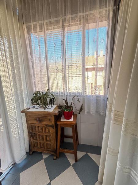 Foto 7e271341-89d0-4c07-8e00-7ed07fb93b8d. Piso esquina con calle de la esfinge. en Canillejas Madrid