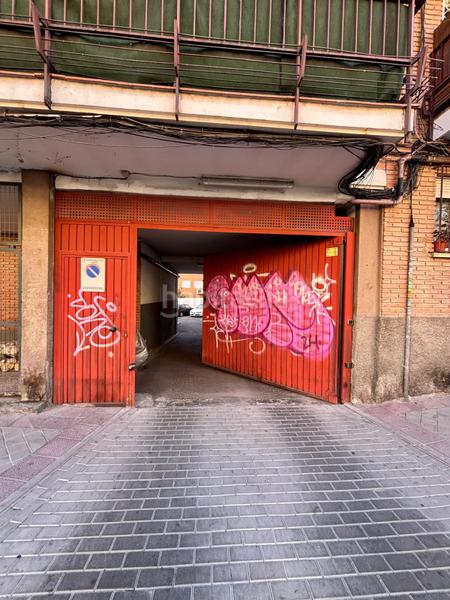 Foto c956ec25-ccab-4f30-a5d7-e5714ad1fc26. Piso esquina con calle de la esfinge. en Canillejas Madrid