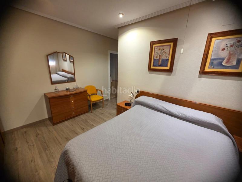 Foto d7d5ab7b-4af7-4759-b791-c922a13eafd2. Apartment with heating parking in Centro Elda