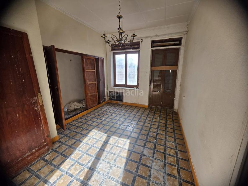 Foto 0b3a55ae-5df8-44b9-ab4e-db0206f90c3e. Towny house in Plaza Castelar - Mercado Central Elda