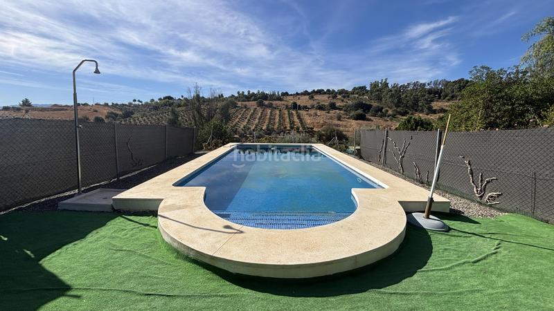 Foto 2f2e9af6-b4f4-41df-ab13-2c217cad71f5. Masia amb aparcament piscina a Pizarra