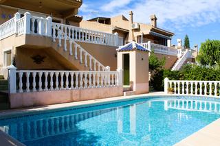 Xalet a Los Balcones y los Altos. A pocos minutos de las playas de orihuela costa