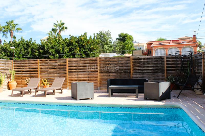 Foto bdbce5bc-9247-4ee0-884d-ebb91ce1bfe5. Chalet with parking pool in Los Balcones y los Altos Orihuela