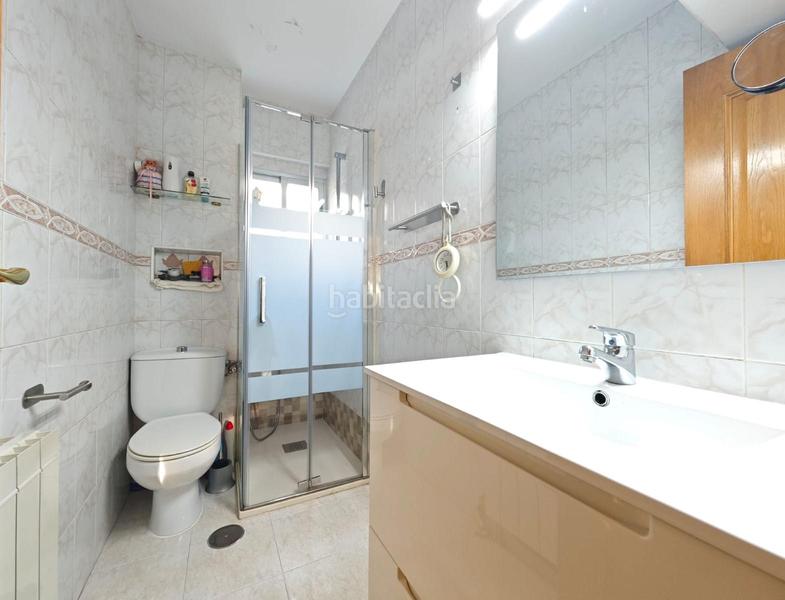 Foto 2858794c-e967-4a0f-af3d-17af6772db3f. Piso calle agastia zona San Juan Bautista ciudad lineal en Madrid