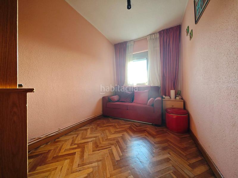 Foto 582c1c3e-5f9e-496f-b010-282d7ffcdaa5. Piso calle agastia zona San Juan Bautista ciudad lineal en Madrid