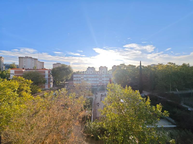 Foto 9297169c-3381-46ed-9b21-afaeb8101efd. Piso calle agastia zona San Juan Bautista ciudad lineal en Madrid