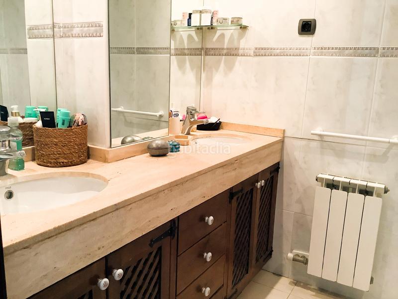 Foto bfd236f4-af63-4325-94ae-564a2c8a4059. Location maison jumelée avec chauffage parking piscine dans Teià