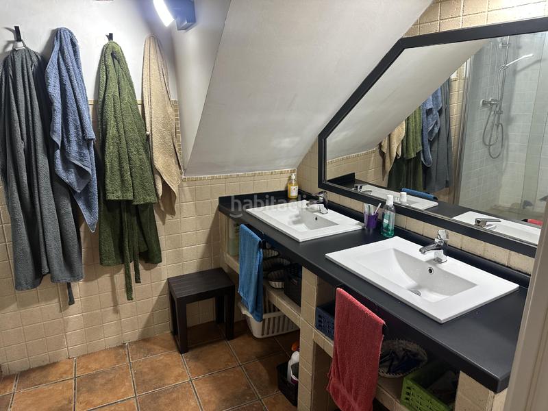 Foto b0c655cf-4f1b-49e9-8099-9c42e2a98c98. Doppelhaus in Malpartida de Plasencia