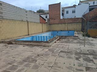 Chalet à Baeza. Casa chalet en venta, solar ideal, bloque de pisos