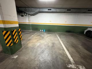 Aparcament cotxe a Creu Alta. Ronda zamenhof.