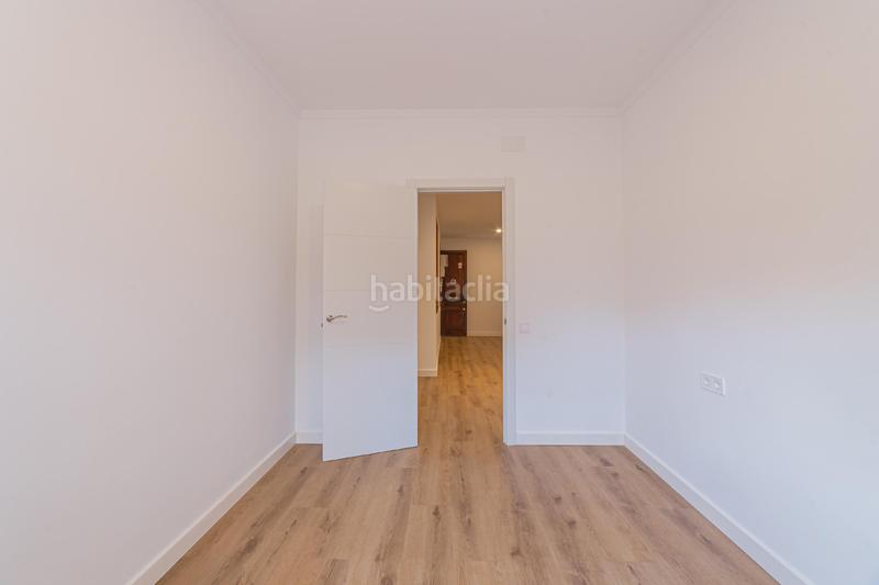Foto 4220a84f-60f2-4506-945d-340d36310aa1. Apartamento metro camp de larpa maragall en Guinardó Barcelona