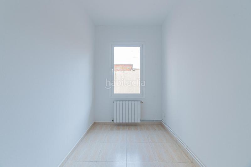 Foto bde7ddea-49a8-4ea7-8182-0dd5d2ac42fb. Apartament amb calefacció a Guinardó Barcelona