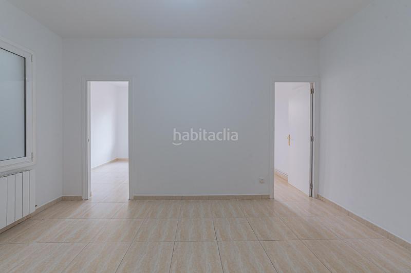 Foto ca527cf6-bd68-4a4b-acc9-f07ca6c179bf. Apartament amb calefacció a Guinardó Barcelona