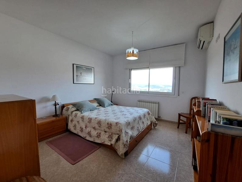 Foto f03dee16-b020-41b6-86a3-a3060c3bec82. Chalet urbanización can vilalba en Abrera