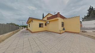 Chalet en Avinyonet del Penedès. Casa en el barrio residencial de larboçar del penedes.