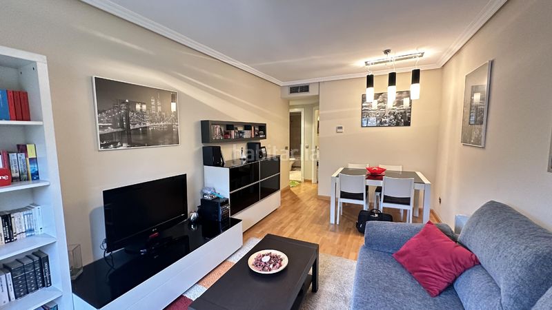 Foto 66e89f61-6526-4f1b-a235-986b002be1dd. Apartament amb calefacció aparcament piscina a Las Tablas Madrid