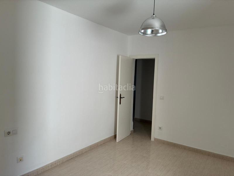 Foto 26dc8890-abe7-4976-ac26-86ca85053ad2. Apartament amb calefacció aparcament a Berga