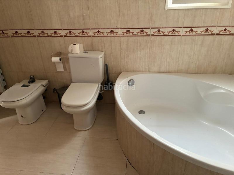 Foto e0cfff66-7bc1-4ee1-ad2d-326355571af1. Apartament amb calefacció aparcament a Berga