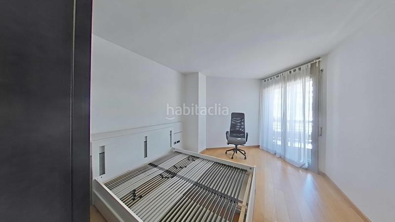 Foto 08c41ad0-2811-4a8f-9129-f7ee66934265. Duplex avec chauffage parking dans Vila de Gràcia Barcelona