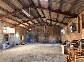 Casa aparellada a Barrio Benicalap. Benicalap, próxima a calle pintor matarana