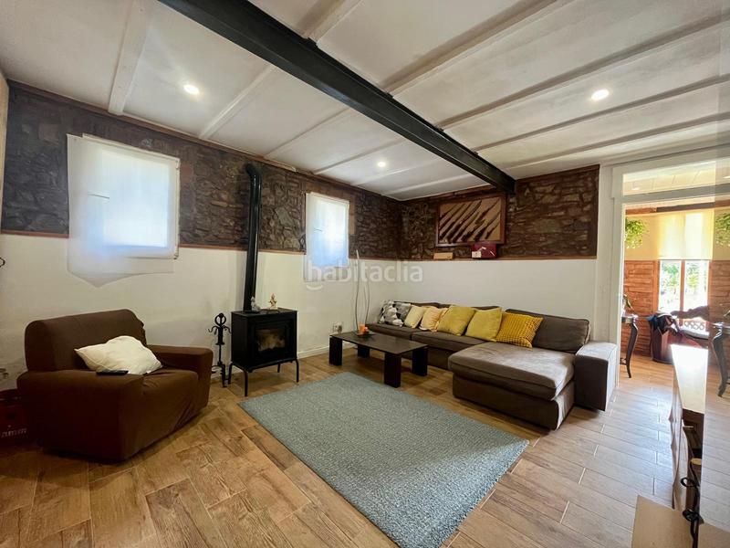 Foto 3c315b77-dfa0-4e0f-b485-d2a35d88f788. Chalet mit heizung parking in Vilanova del Vallès