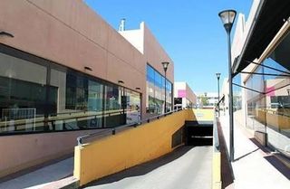 Locale commerciale in Europolis
