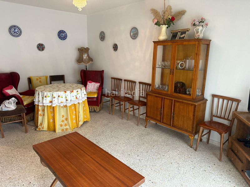 Foto d28dc2cd-b19e-4d04-8c97-1f27ac396765. Casa aparellada a Malpartida de Cáceres