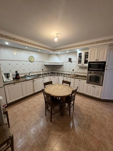 Foto 7600941f-6800-427c-81c8-566e1384ecd6. Casa aparellada amb aparcament a La Banda - Campo de Fútbol Chiclana de la Frontera