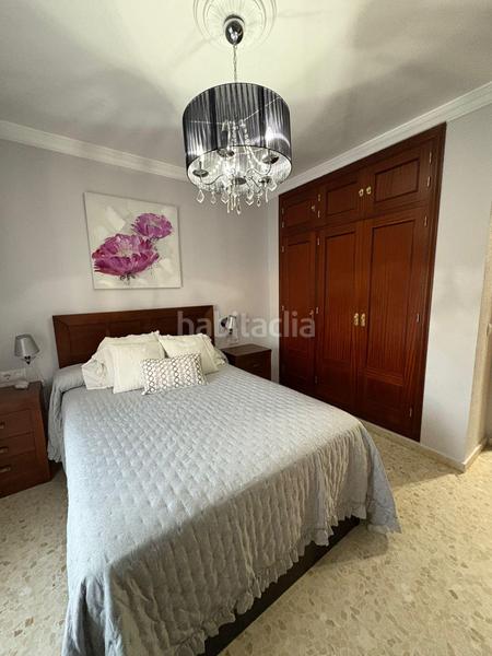 Foto 0cf2f641-7a8f-4346-a43c-25a22b31adcf. Chalet con parcheggio in Núcleo urbano Chiclana de la Frontera