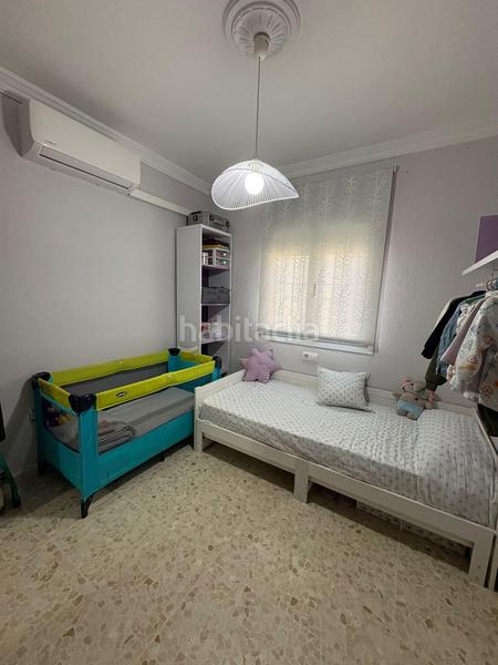 Foto 14ec86ad-efdf-4de7-ad8d-a751df744e00. Chalet con parcheggio in Núcleo urbano Chiclana de la Frontera